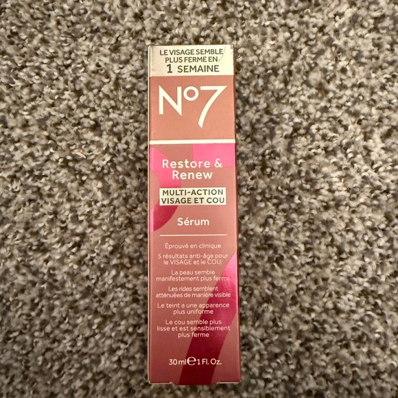 No 7 restore and renew serum - Picture 1 of 6